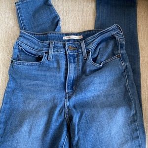 Women’s jeans